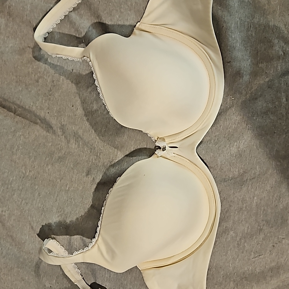 Victoria's Secret Lined Demi 34D White